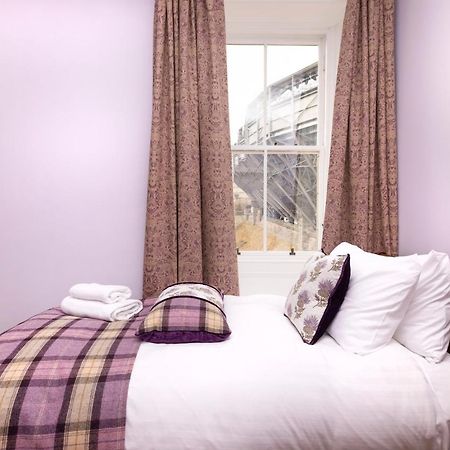 Joivy Cozy Apt Near Edinburgh Castle מראה חיצוני תמונה