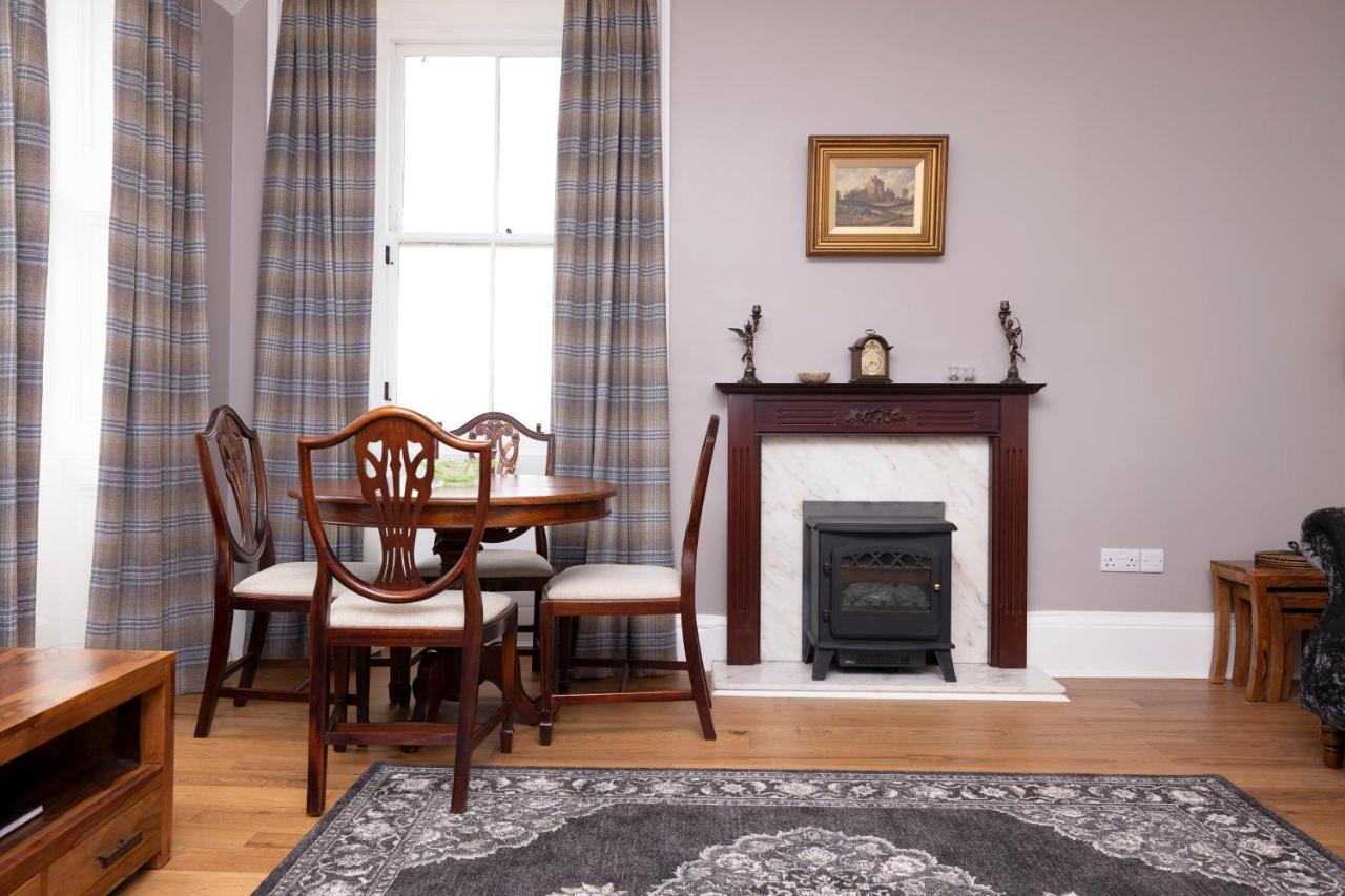 Joivy Cozy Apt Near Edinburgh Castle מראה חיצוני תמונה