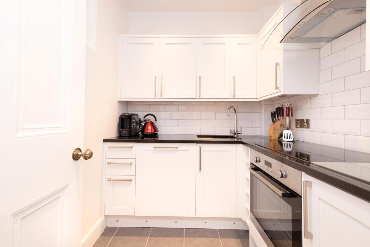 Joivy Cozy Apt Near Edinburgh Castle מראה חיצוני תמונה