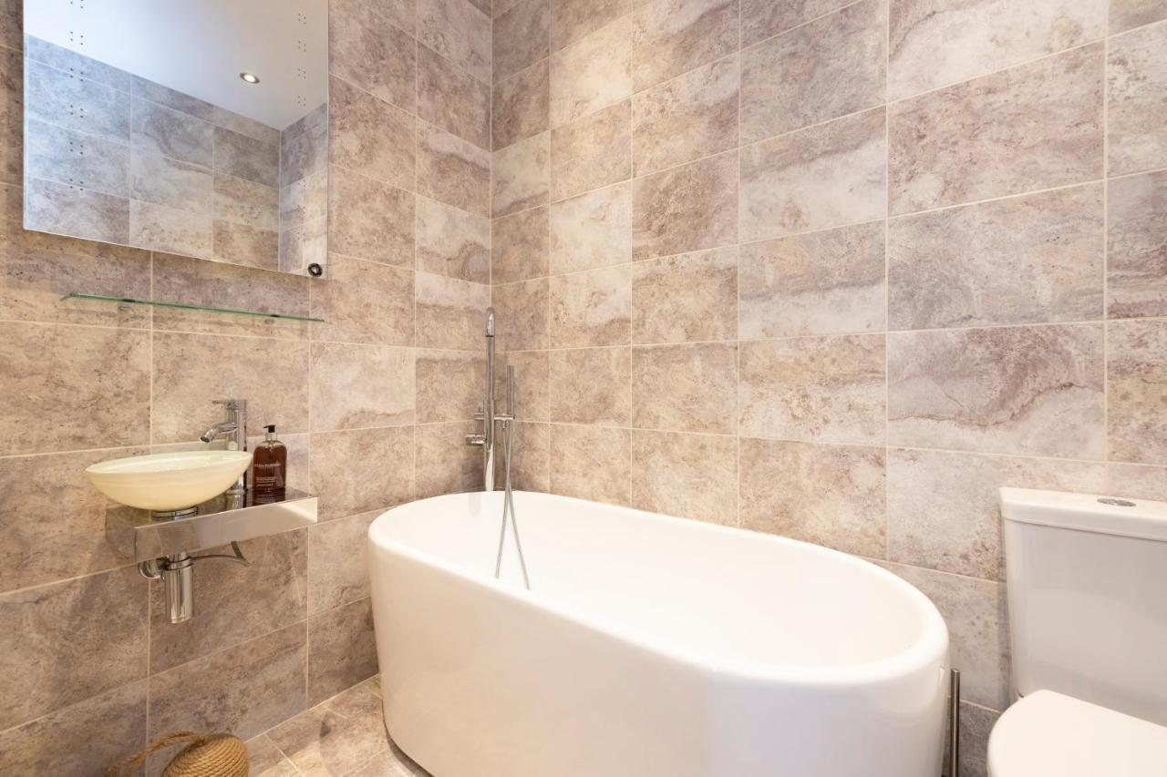 Joivy Cozy Apt Near Edinburgh Castle מראה חיצוני תמונה