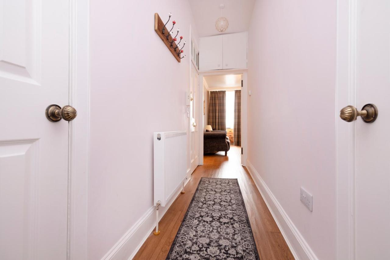 Joivy Cozy Apt Near Edinburgh Castle מראה חיצוני תמונה