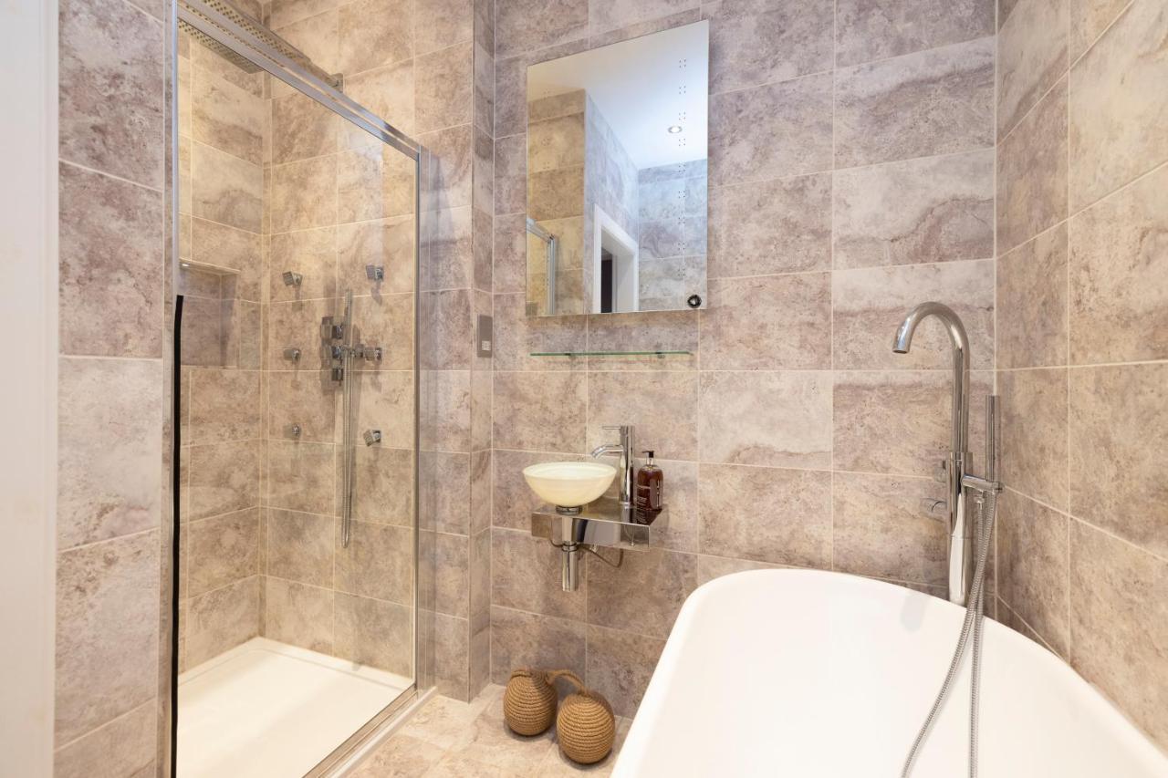 Joivy Cozy Apt Near Edinburgh Castle מראה חיצוני תמונה